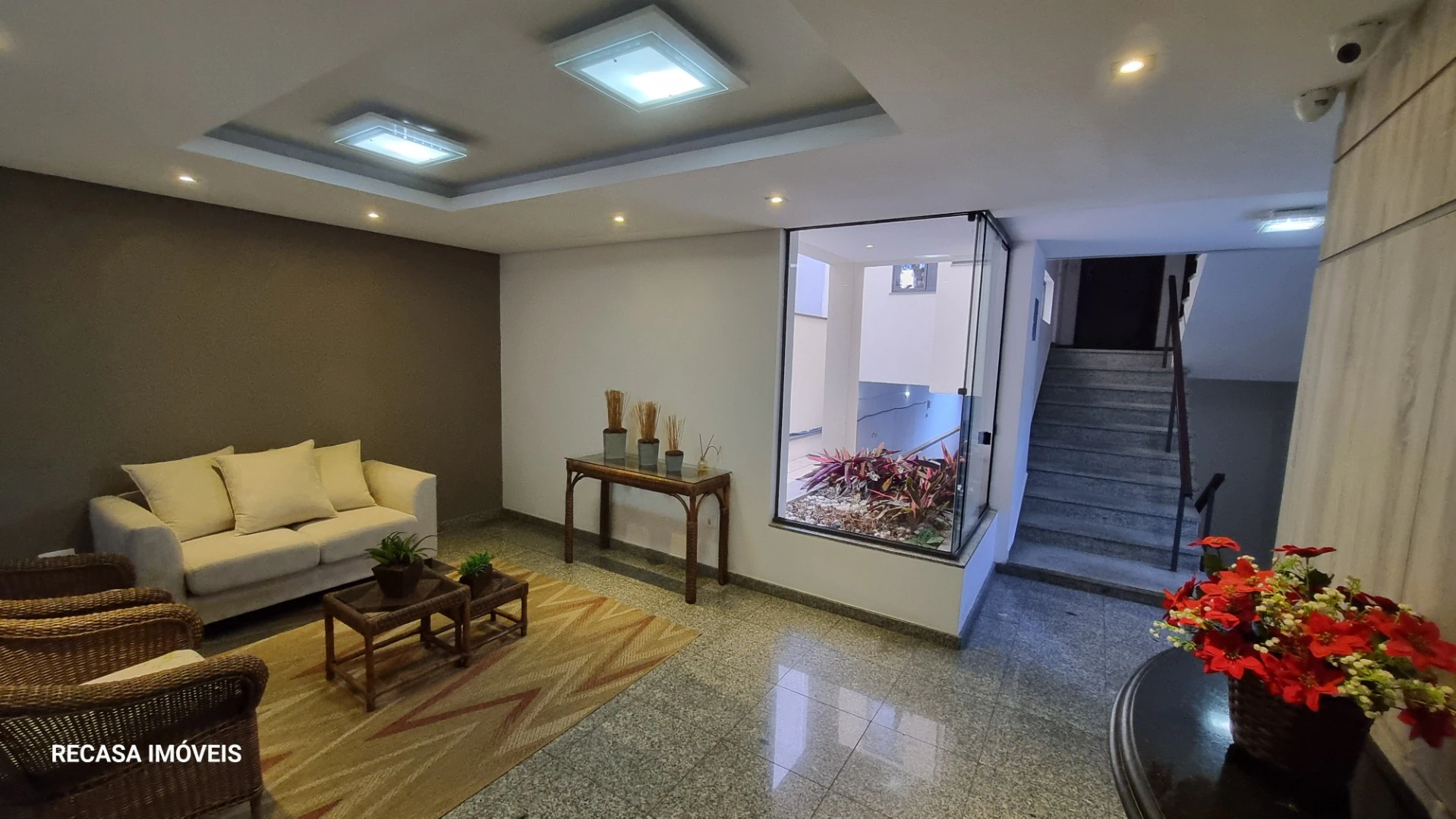 2-bedroom apartment with a washing machine in Curitiba — photo 26