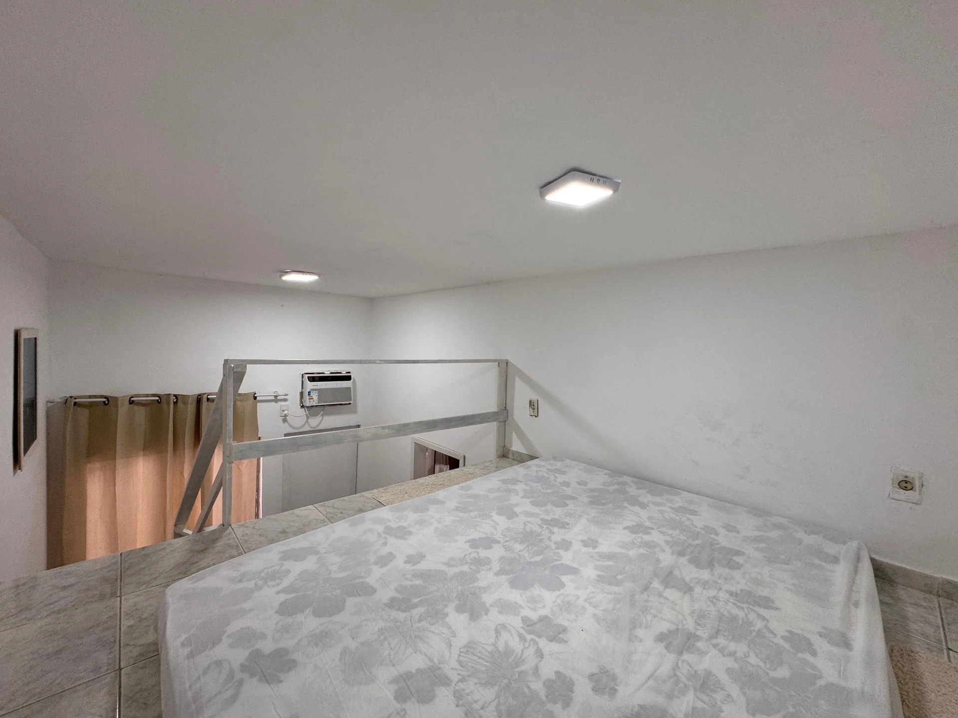 Washing machine in a one-bedroom house, 76 m² — photo 26