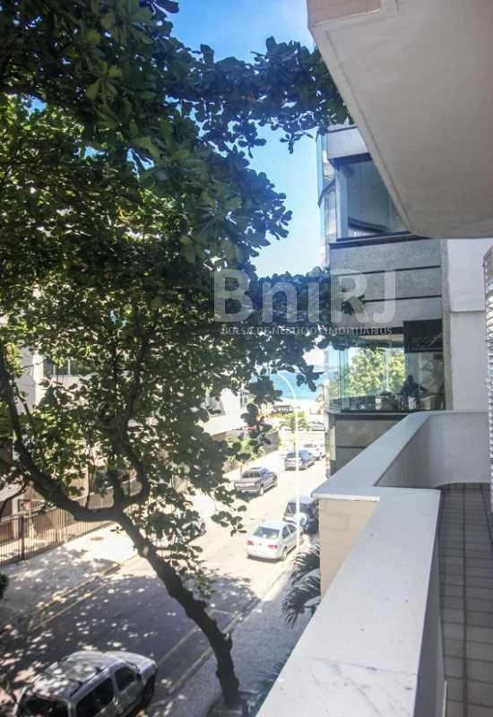 2-bedroom apartment with a home office in Rio de Janeiro — photo 9