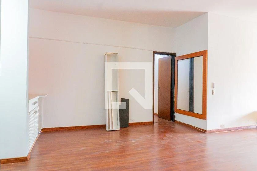 Home office in a 4-bedroom apartment, 174 m² — photo 23