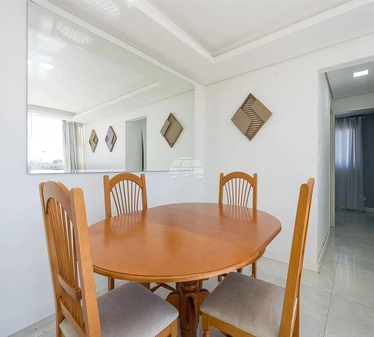 Furnished apartment with open-plan kitchen and 2 bedrooms — photo 9