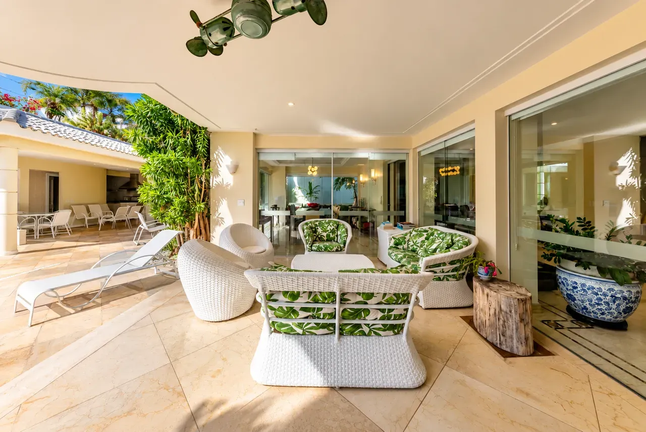 5 quartos e lava-louças: casa de 922 m² — photo 4