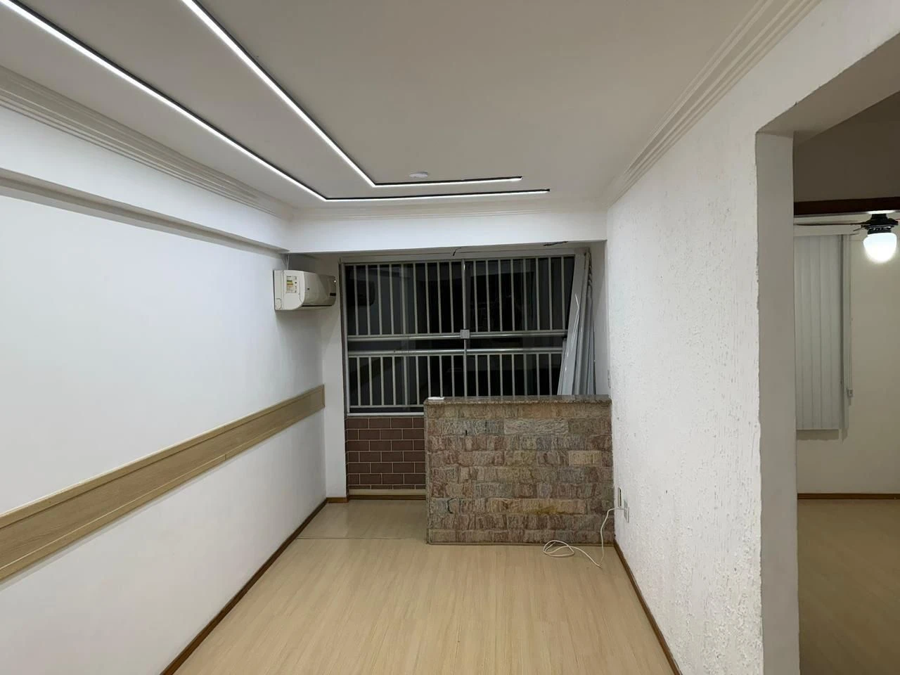 2-bedroom apartment with 1 bathroom and 1 parking spot