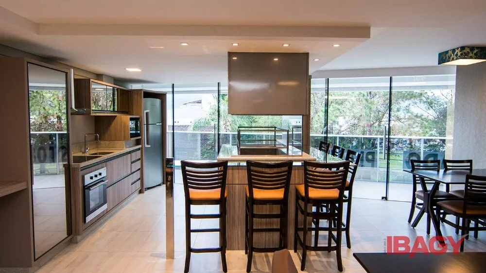 Balcony with a grill in a one-bedroom apartment, 39 m² — photo 15
