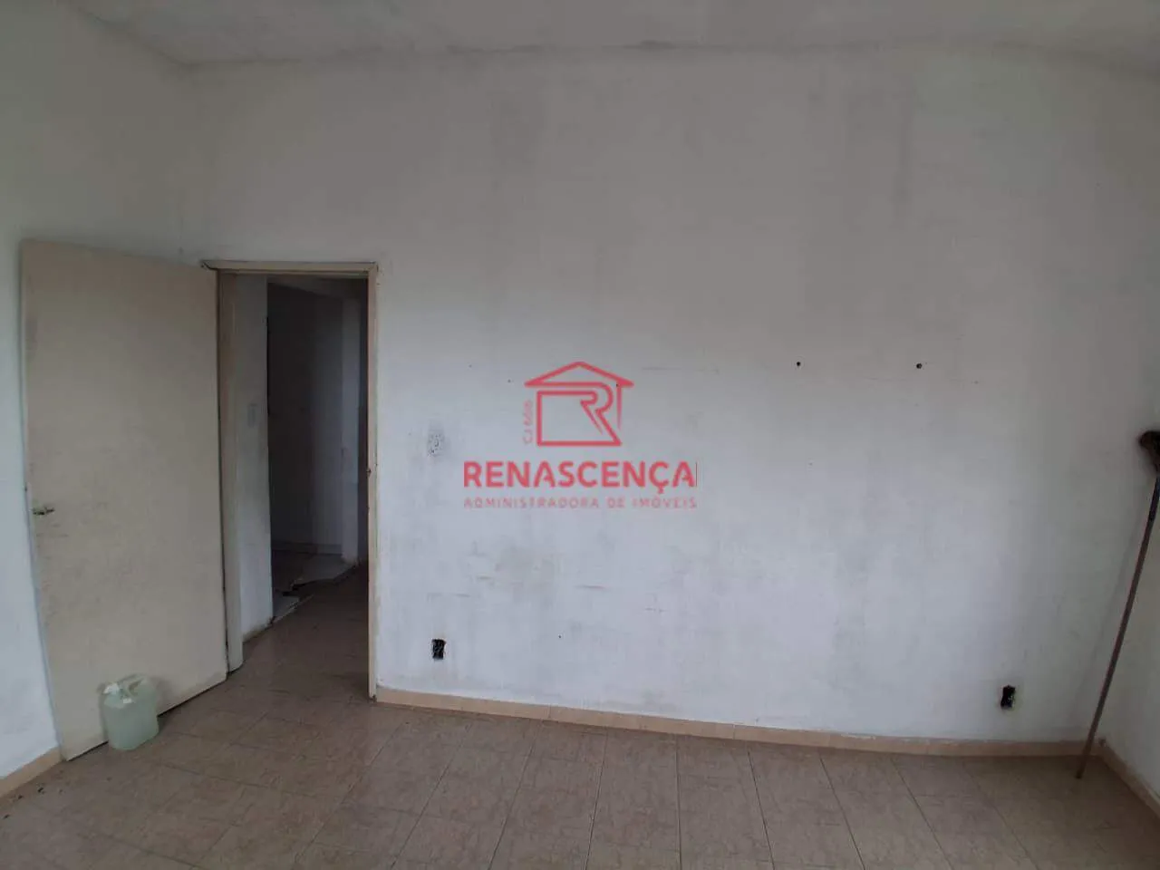 2-bedroom house with a washing machine — photo 4