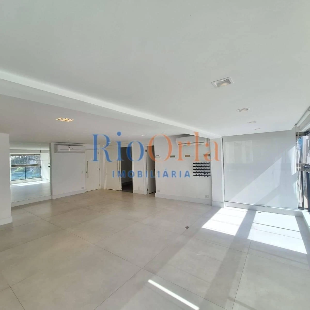 Квартира з 4 спальнями 150 м² і вікнами від підлоги до стелі — photo 23