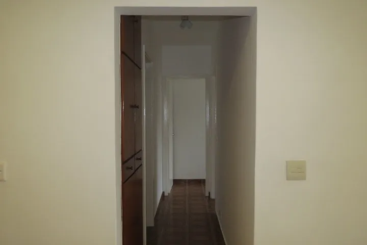 2-bedroom apartment with a mountain view — photo 15