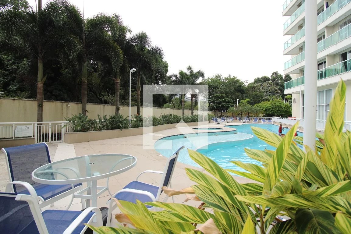 1-bedroom apartment with a glassed-in balcony — photo 38