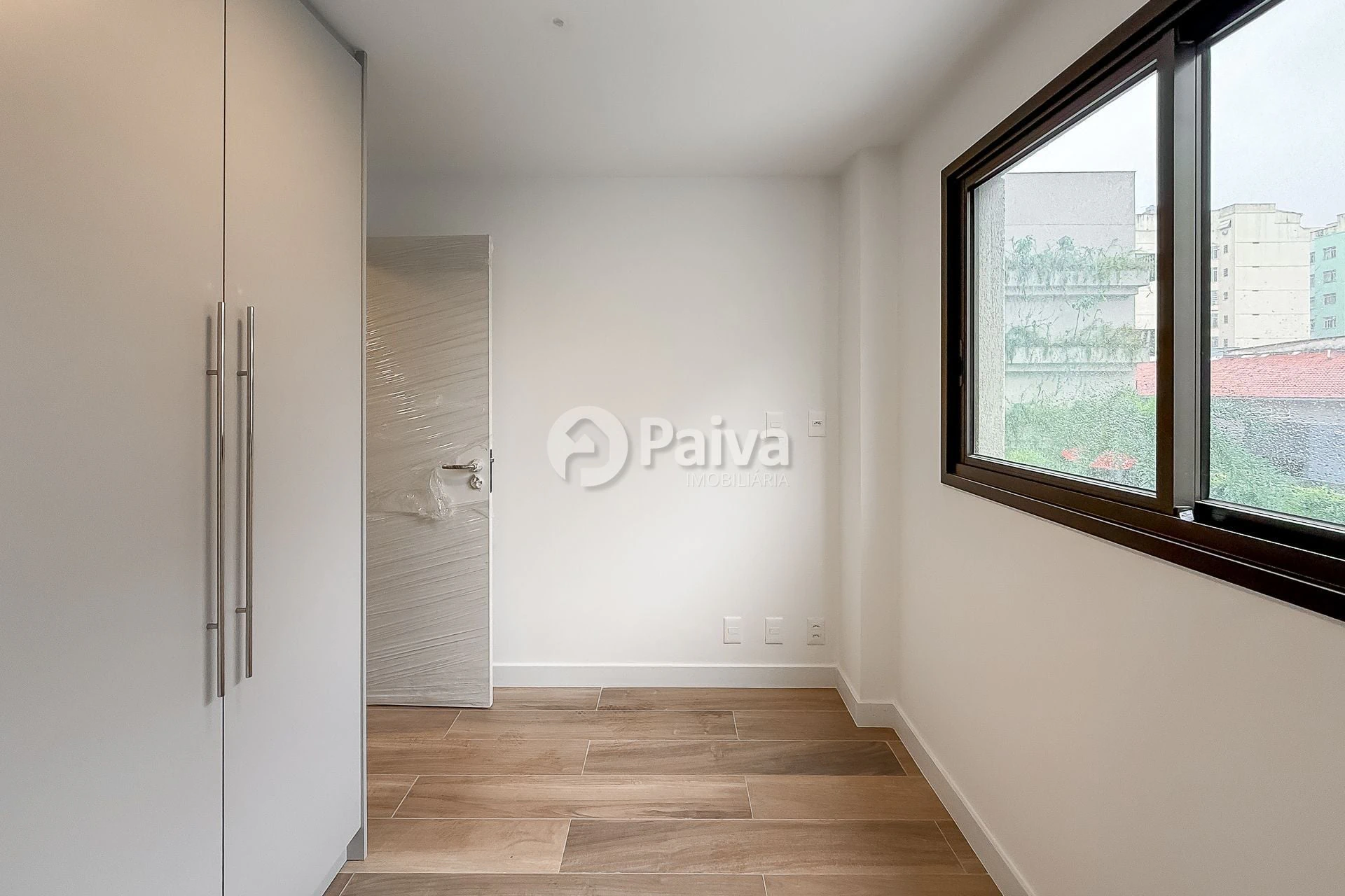 3-bedroom apartment with a grill on the balcony — photo 18