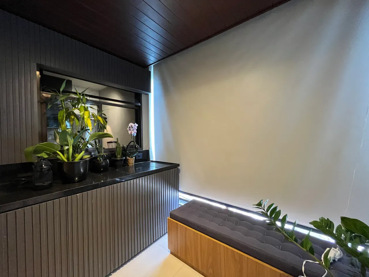 Apartment on the 11th floor with a water view — photo 11