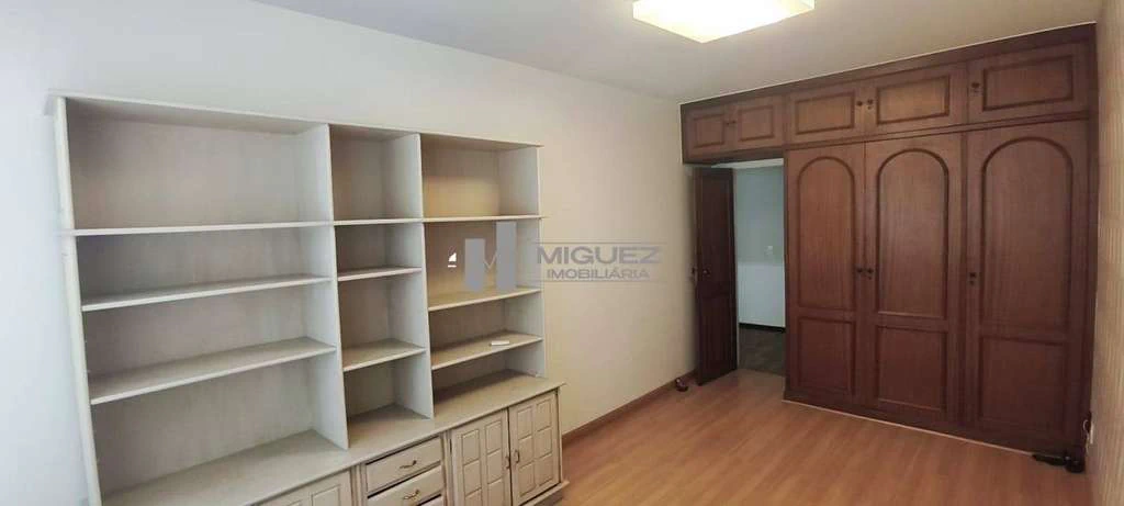 Furnished 321 m² apartment with 4 bedrooms and 2 parking — photo 14