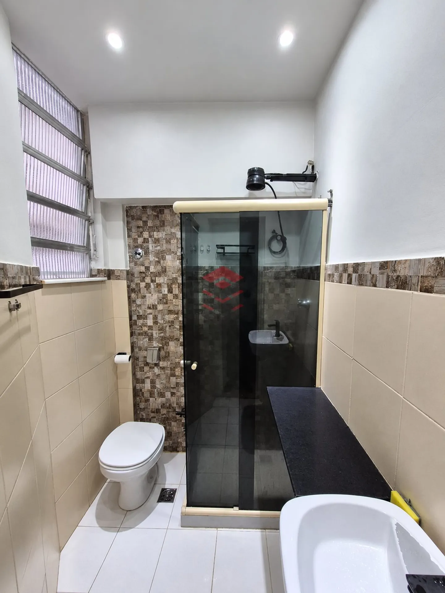 Wood or laminate floors in a one-bedroom apartment, 37 m² — photo 9