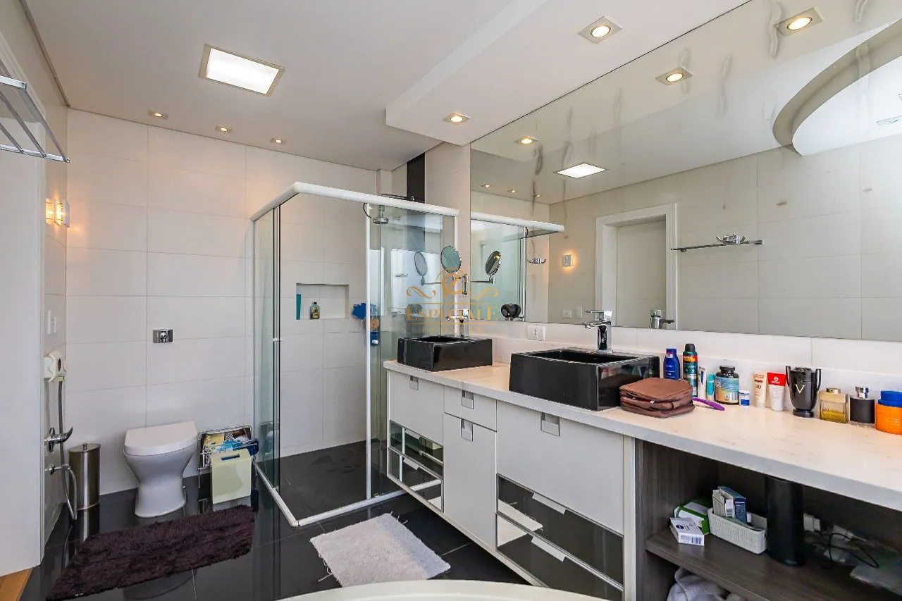 Furnished house with 3 en-suite bedrooms and 631 m² — photo 50
