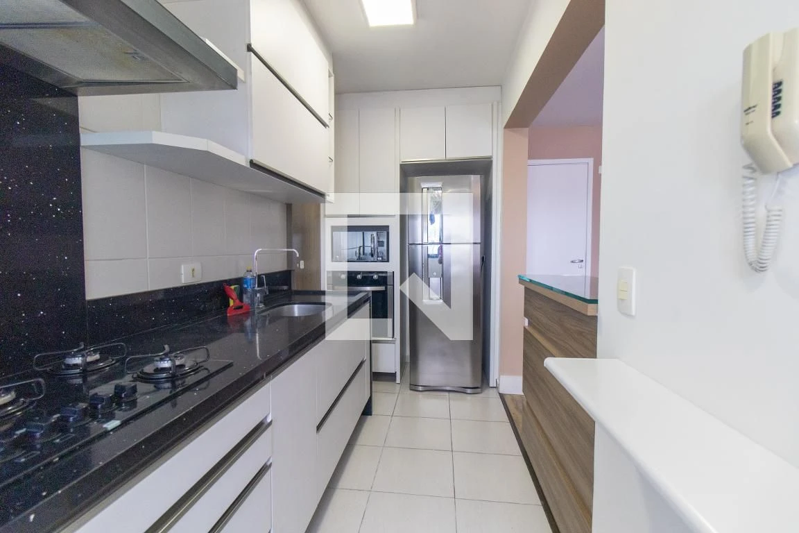 Home office in a 2-bedroom apartment, 74 m² — photo 28