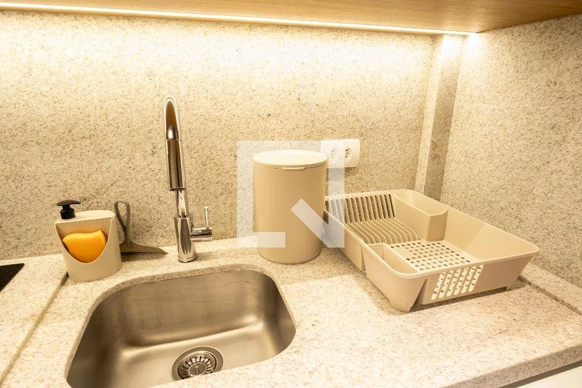Furnished studio, 24 m², with floor-to-ceiling windows — photo 21