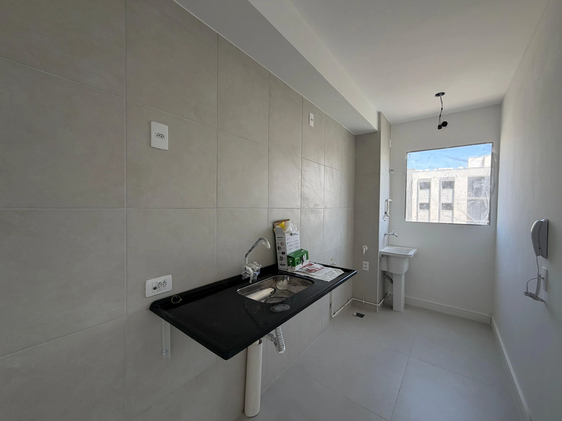 Apartamento sem mobília com 2 quartos e varanda — photo 53