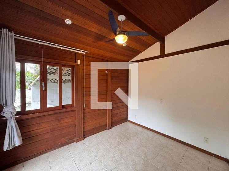 1000 m² house with a washing machine and a bathtub — photo 18