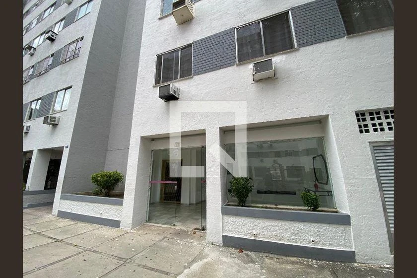Unfurnished 2-bedroom apartment with 52 m² and views — photo 40