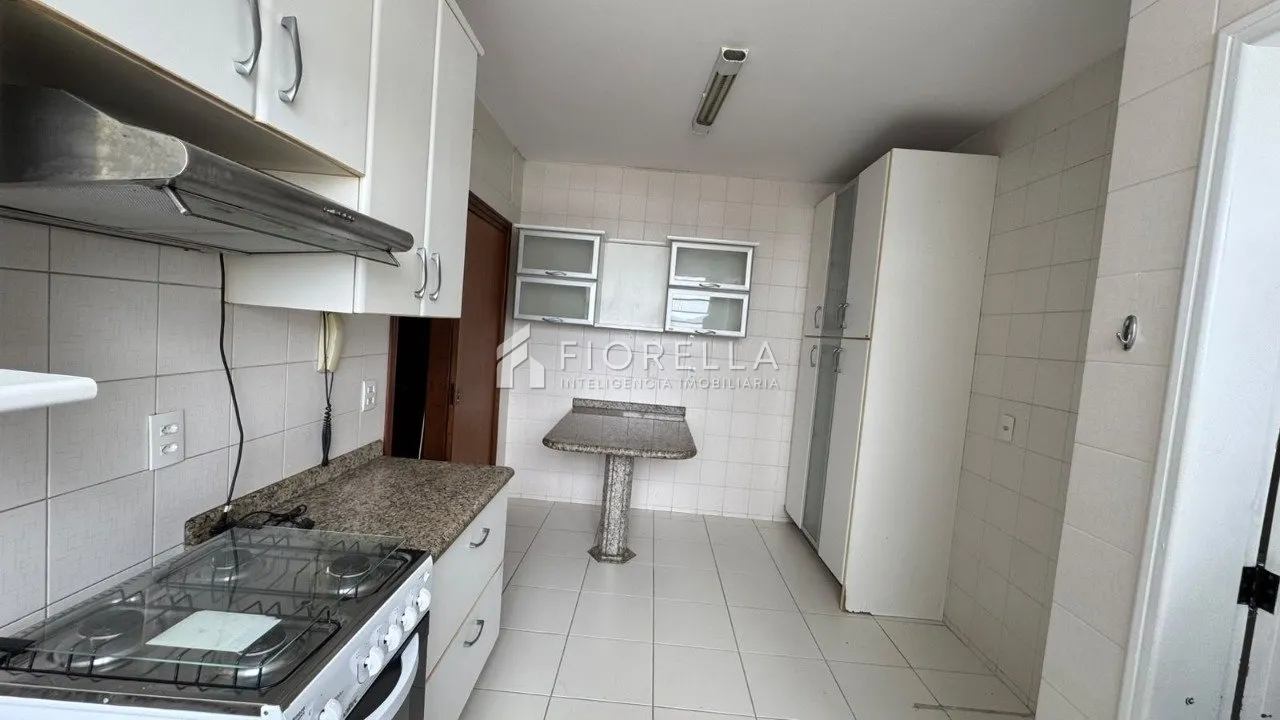 113 m² apartment with a home office and a water view — photo 13