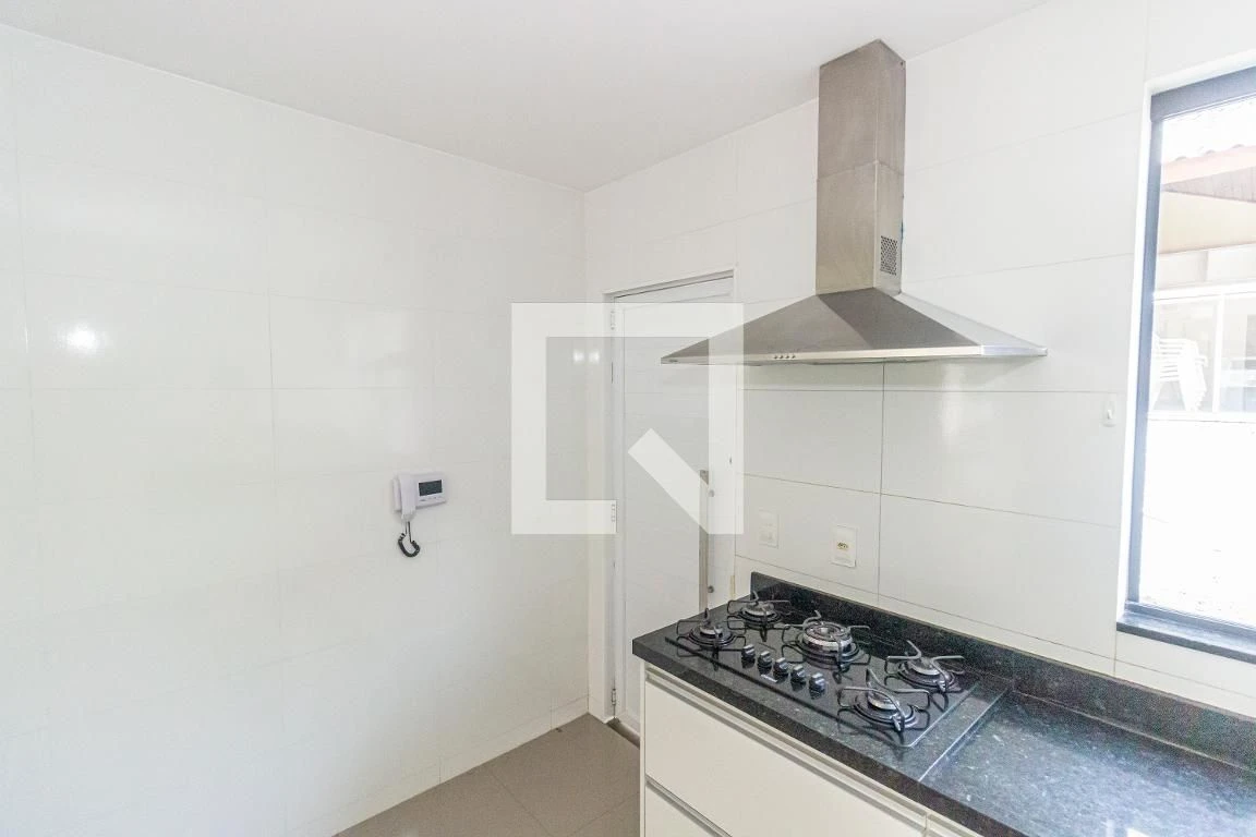420 m² house with a jacuzzi and a private pool — photo 77