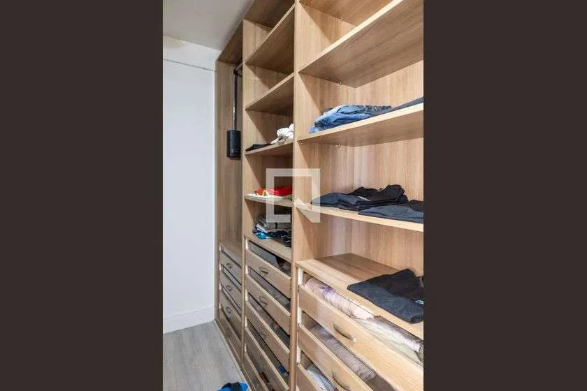 Орендна квартира з 3 спальнями та 304 м² — photo 16