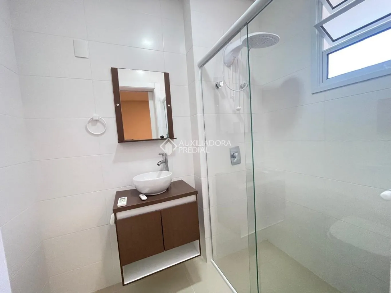 Apartamento amueblado de 3 dormitorios con cocina abierta — photo 14