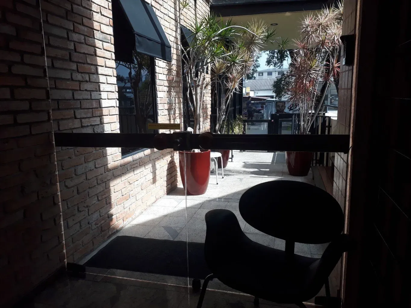 One-bedroom apartment with a home office in Curitiba — photo 12