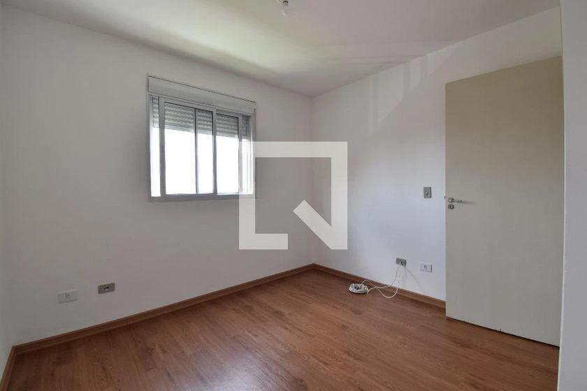3-bedroom apartment in a building with a pool — photo 31