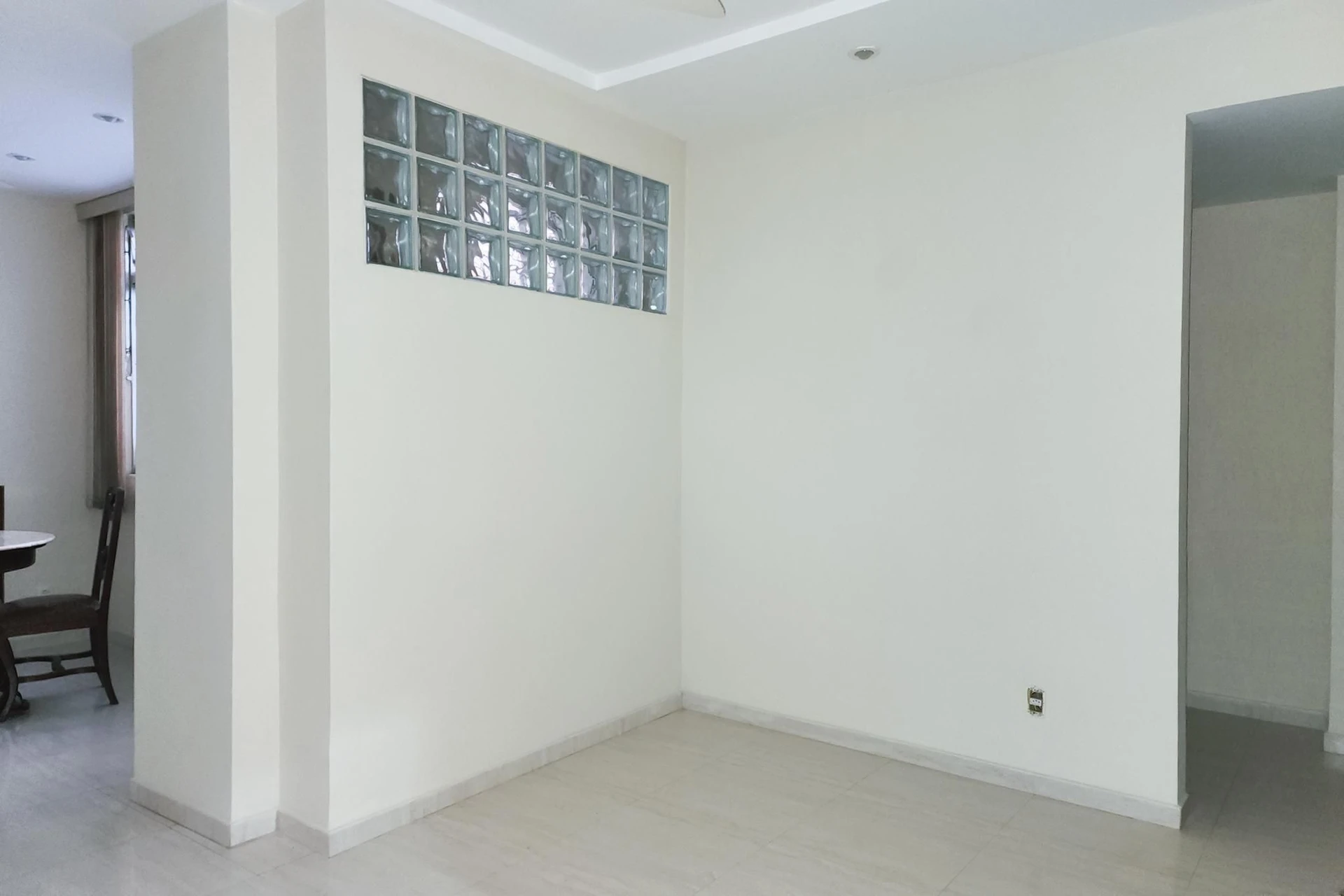 Apartamento mobiliado com 2 quartos e máquina de lavar roupa — photo 3