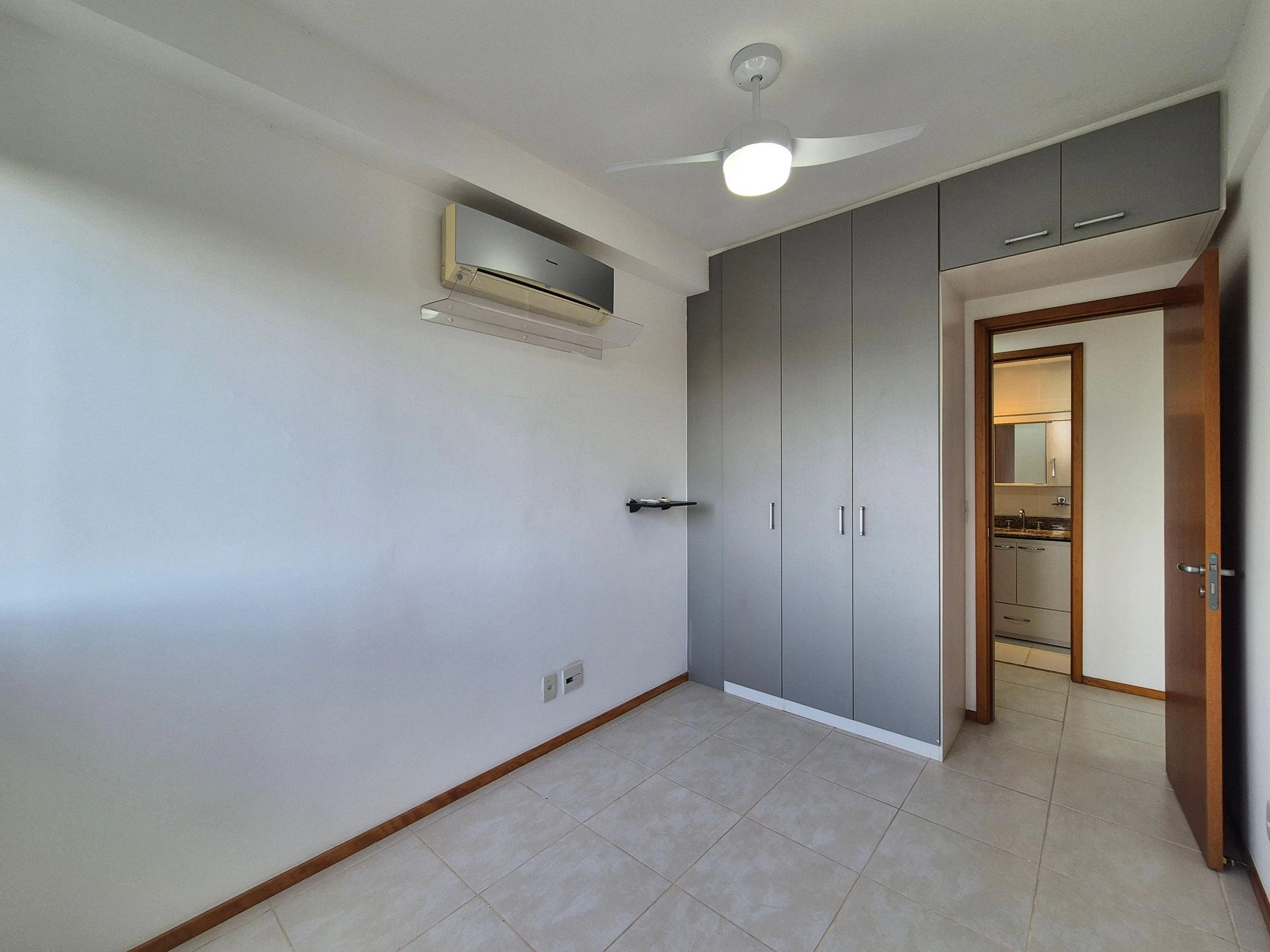 Apartment, 133 m², with a glass-enclosed balcony — photo 29