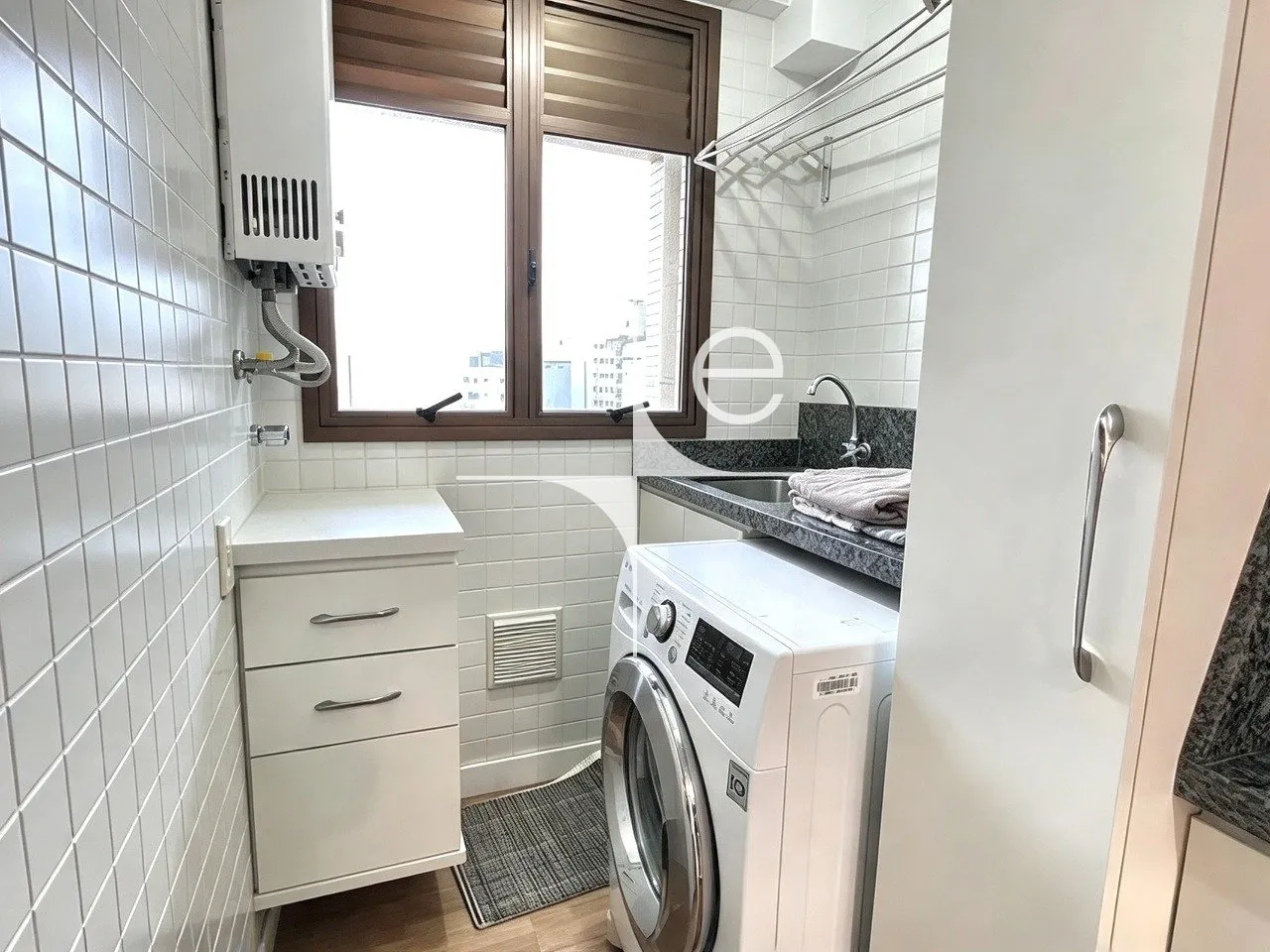 2-bedroom apartment in a building with a sauna — photo 15