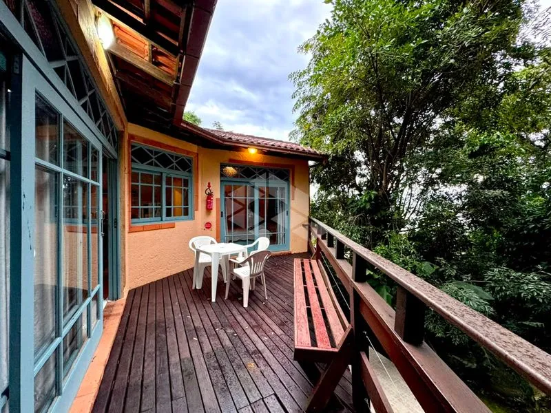 50 m² loft with 1 bedroom and a balcony — photo 3