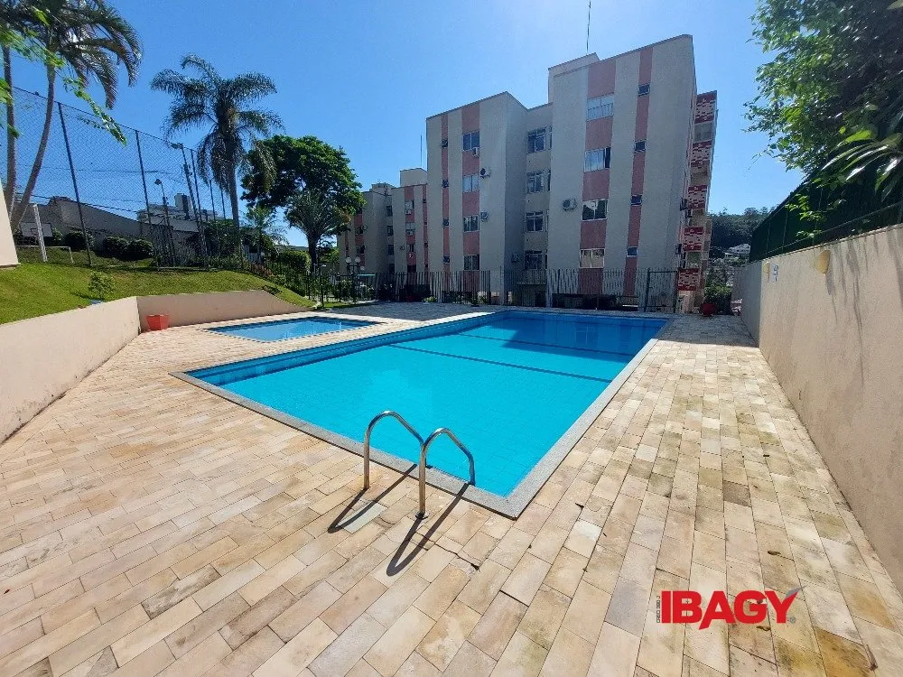 Apartamento amueblado con 3 dormitorios, 117 m² y 2 baños — photo 16