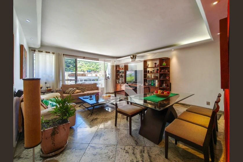 Mountain view in a 4-bedroom apartment, 159 m² — photo 12