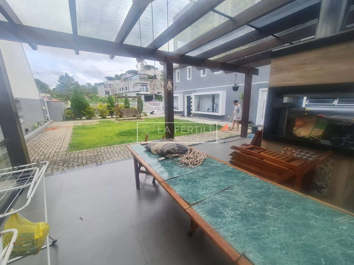House with 3 bedrooms and floor-to-ceiling windows — photo 30