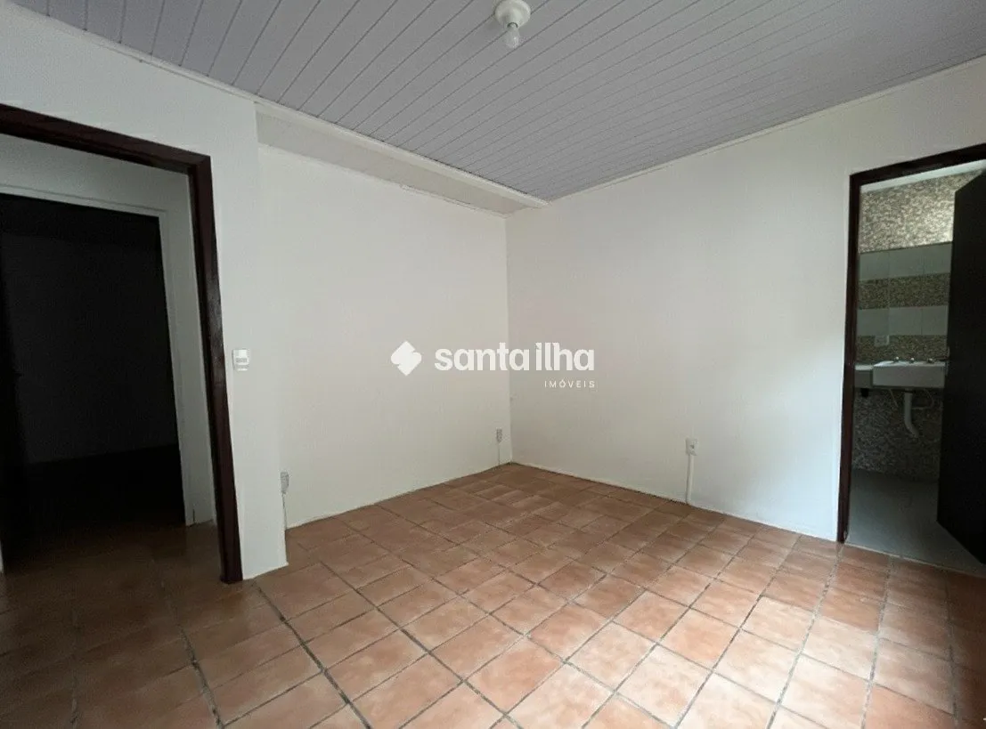 Unfurnished house with 3 bedrooms and 5 parking — photo 13