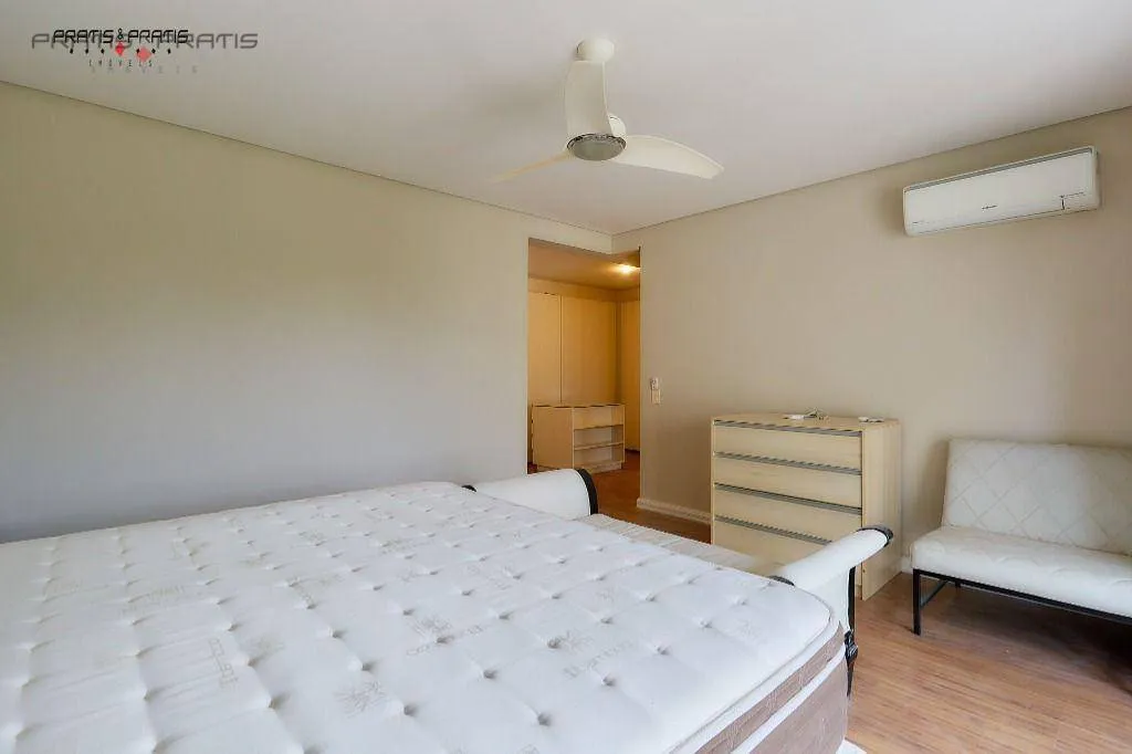 Apartment with 4 bedrooms and gas-stove kitchen — photo 28