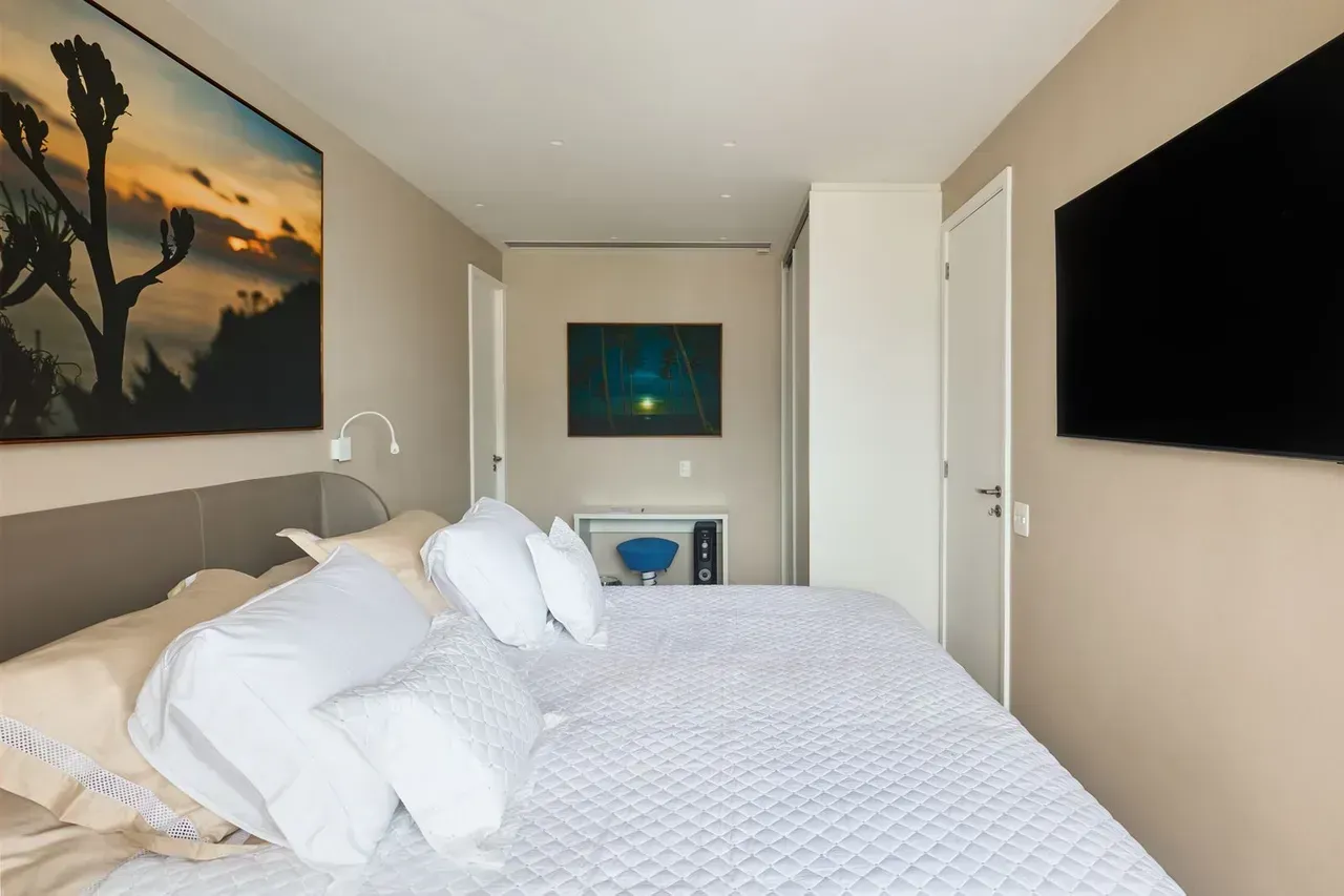 Unfurnished 2-bedroom apartment with 3 bathrooms — photo 34