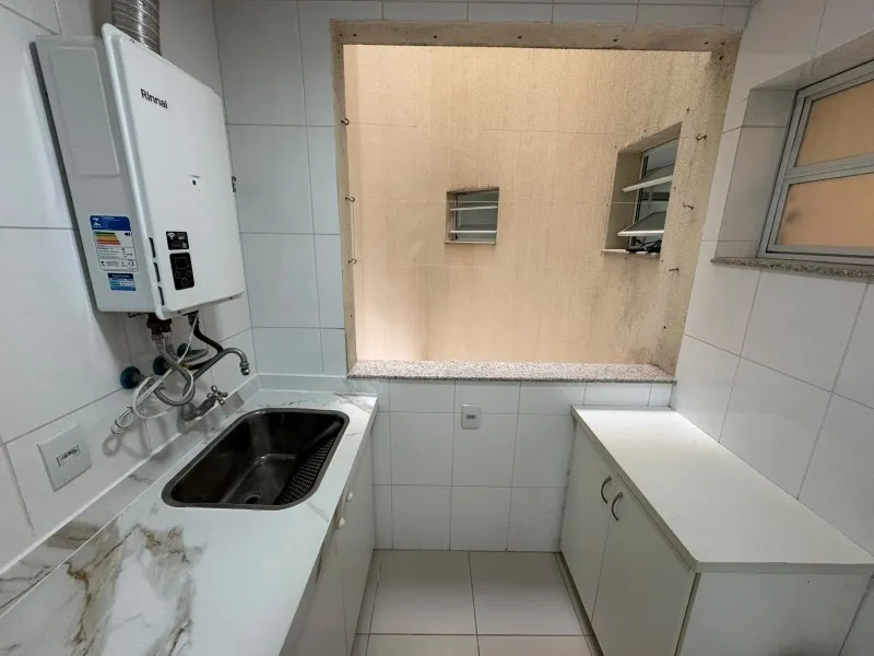 Furnished apartment, 124 m², with floor-to-ceiling windows — photo 26