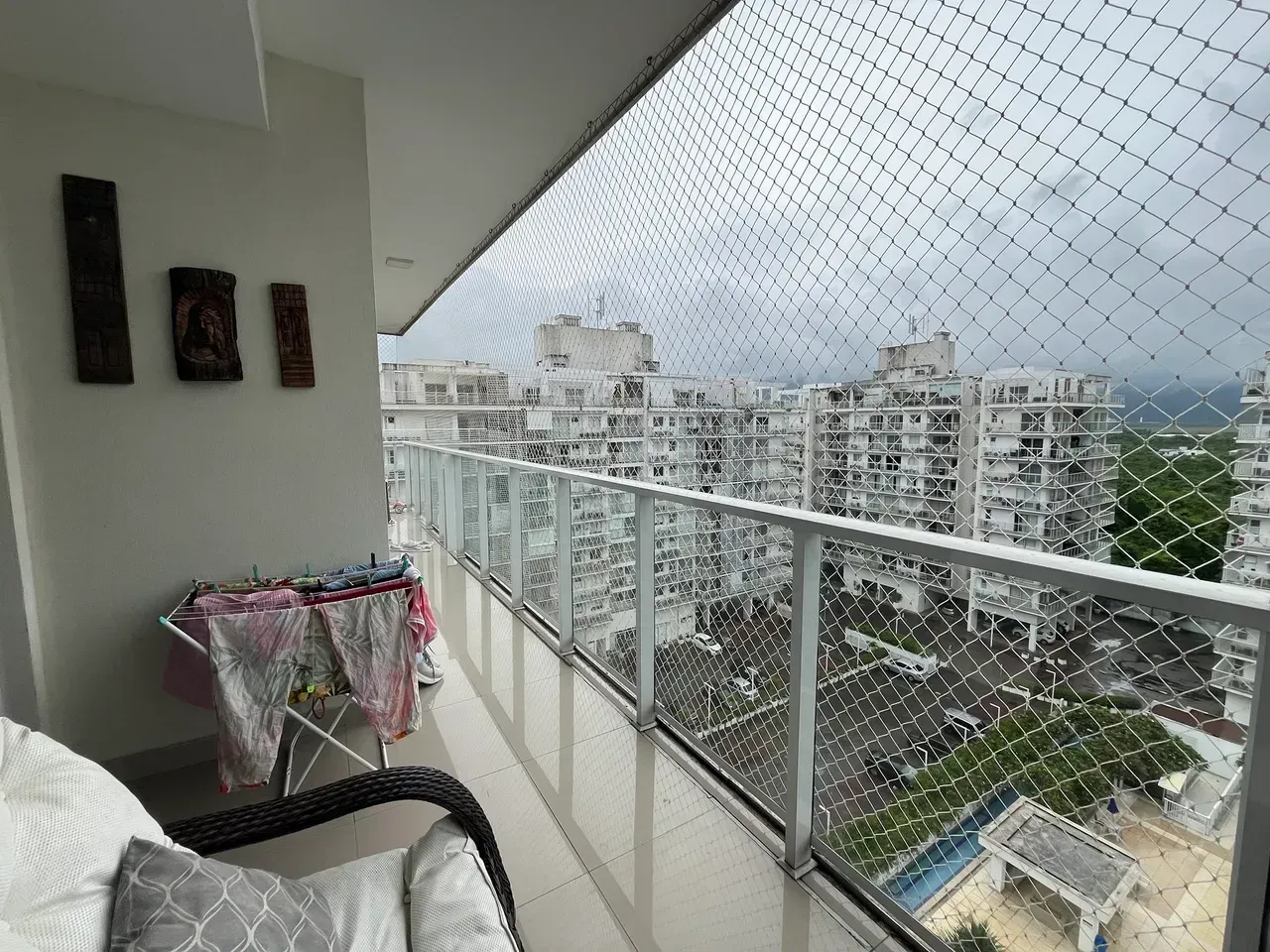 Furnished duplex penthouse with 3 en-suite bedrooms, 198 m² — photo 2