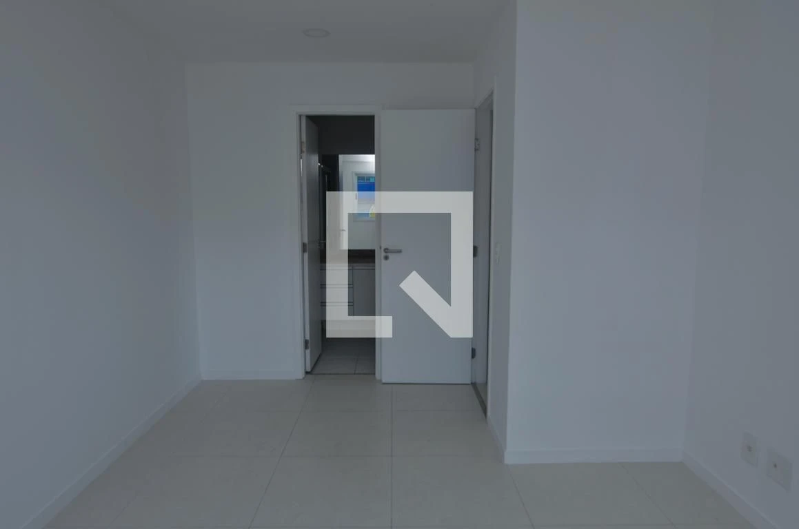 Furnished apartment, 90 m², with a grill on the balcony — photo 54