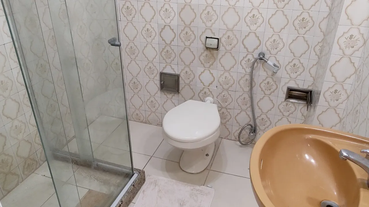 2-bedroom 2-bath apartment with no parking space — photo 8