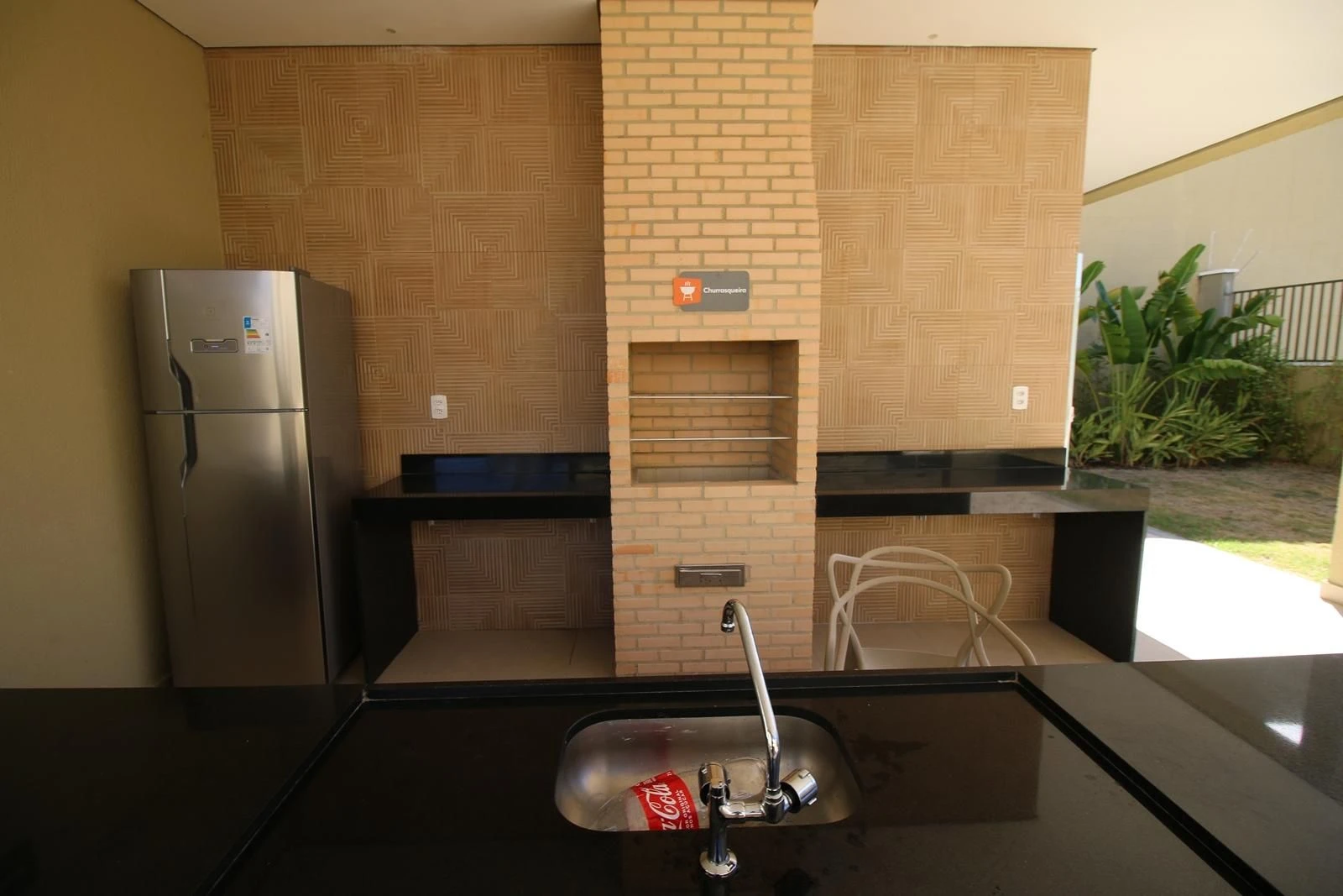 2-bedroom apartment with a mountain view — photo 41