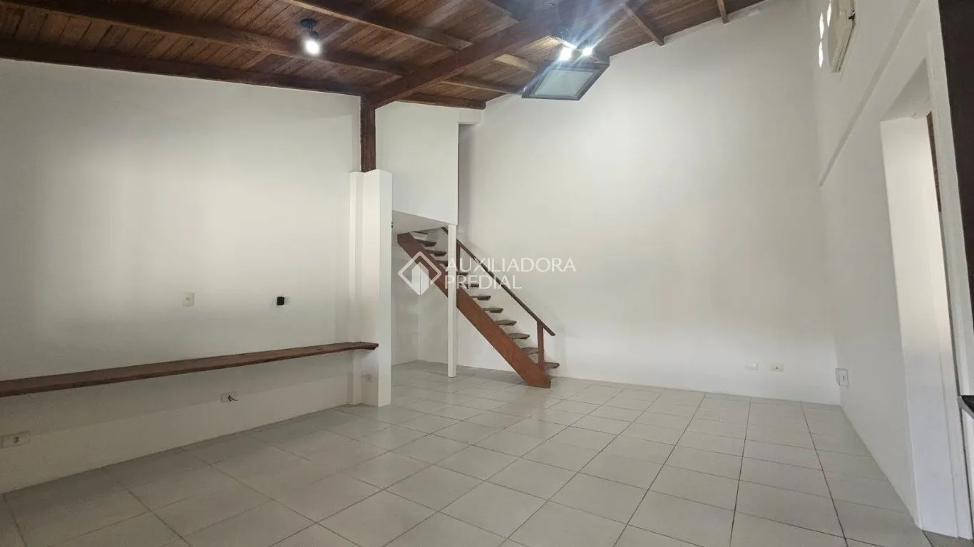 Будинок: 3 спальні, 1 з власною ванною кімнатою, 130 м² — photo 8