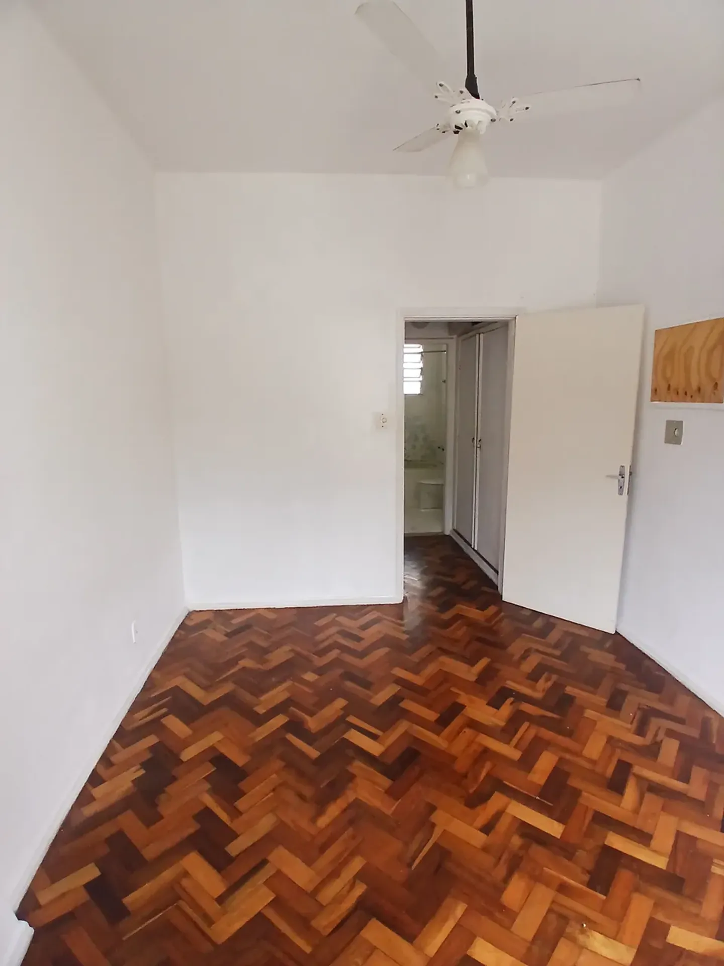 43 m² apartment with 1 bedroom and a laundry area — photo 4