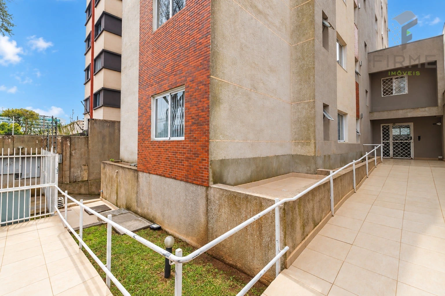 One-bedroom, 32 m² apartment in Curitiba — photo 9