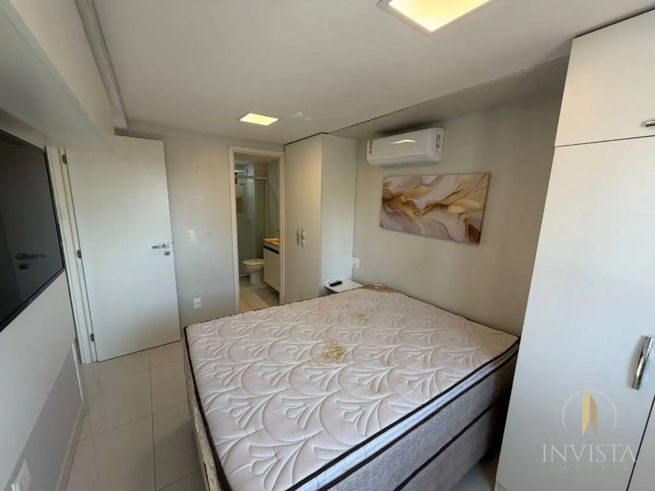 2-bedroom apartment in a building with a pool — photo 4