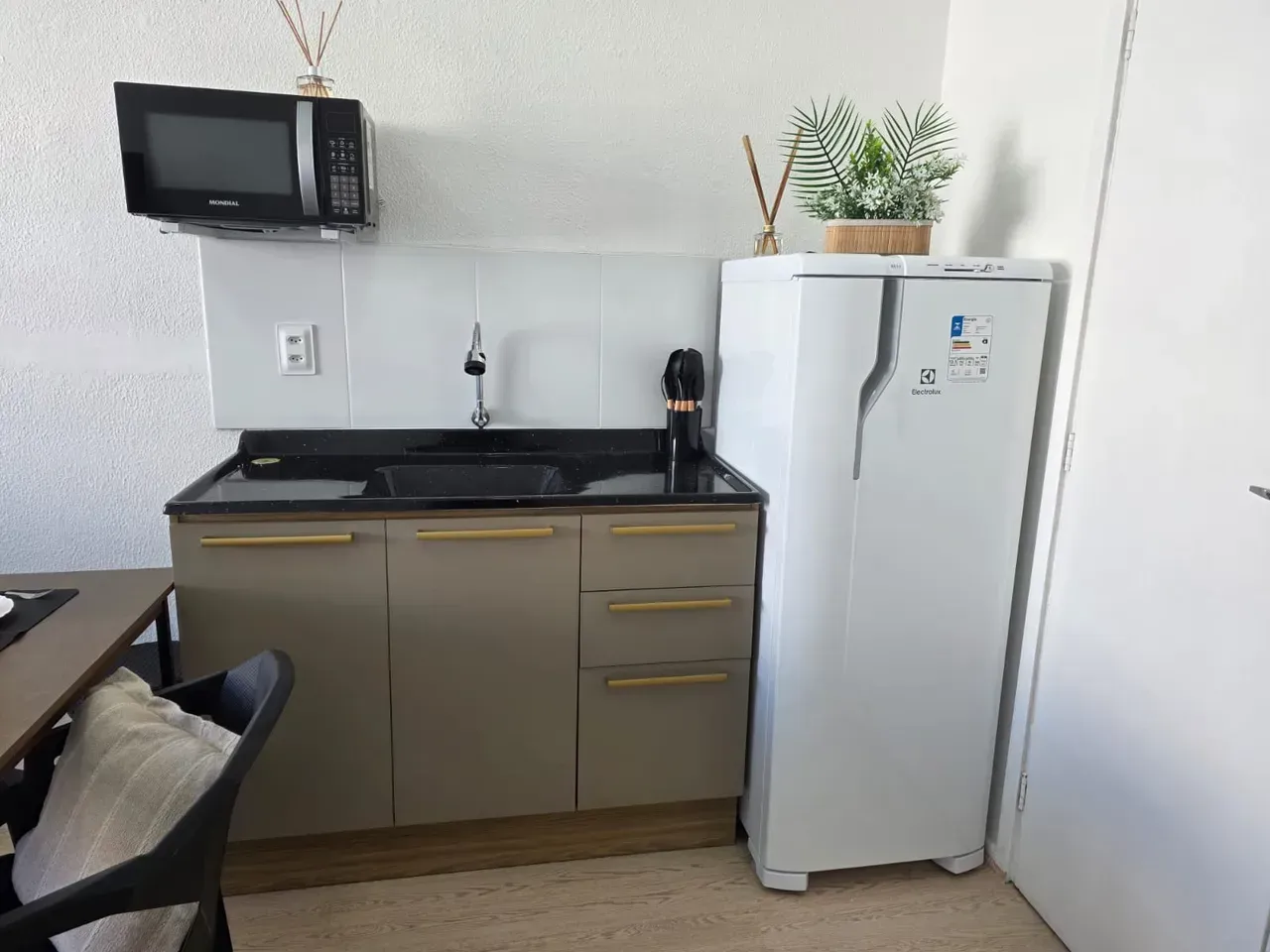 Furnished 24 m² studio on the 7th floor, no parking — photo 7