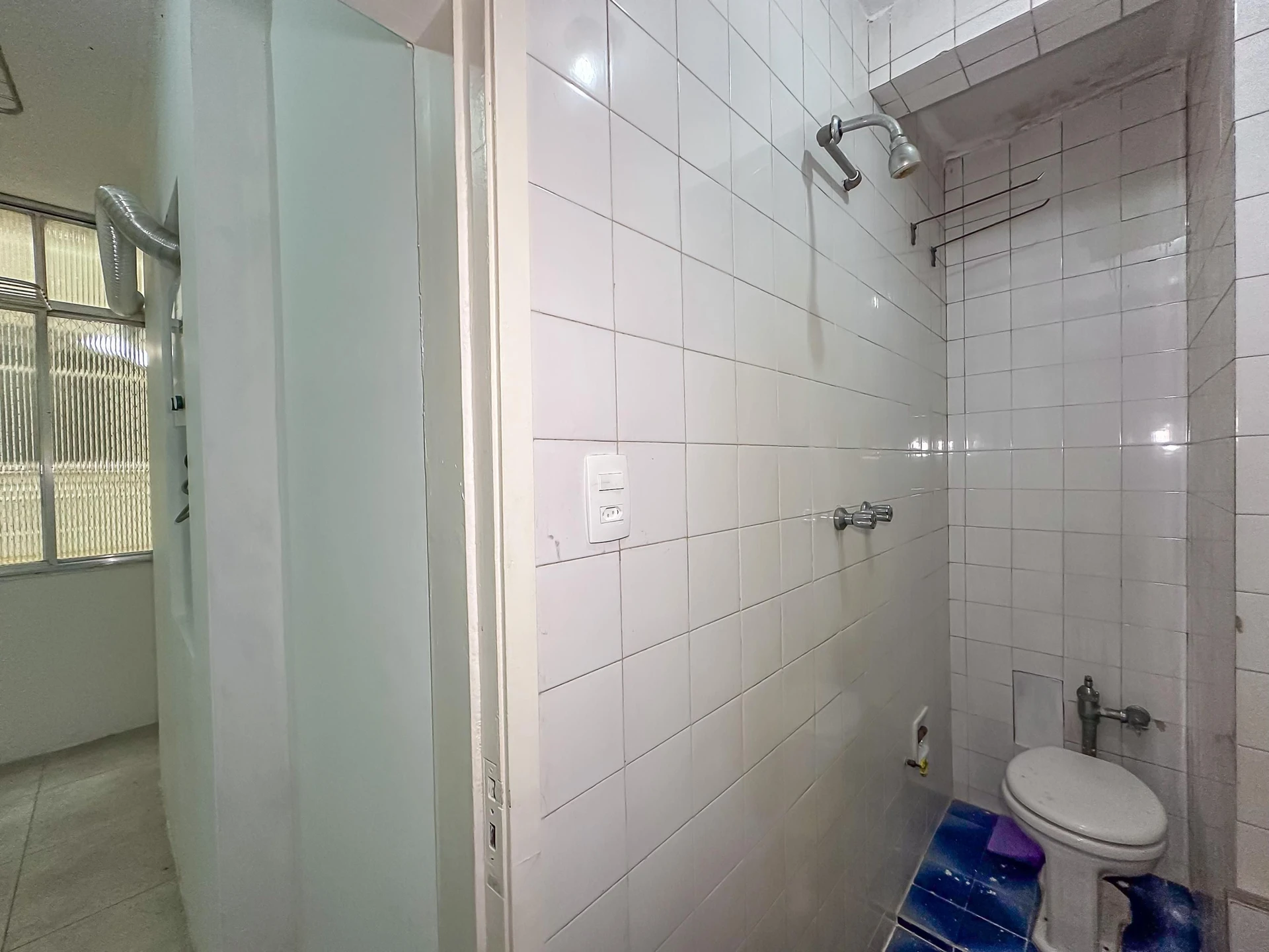 Apartment with 3 bedrooms, 1 en-suite and separate kitchen — photo 43