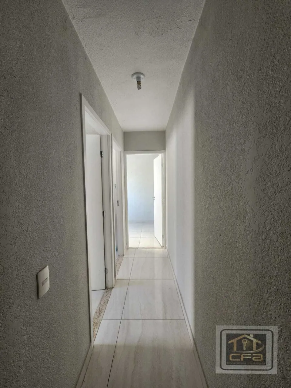 Apartamento de 2 quartos com banheiro e box de vidro — photo 17